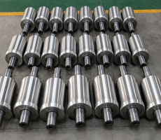 Straightening Roll